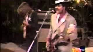 Doobie Brothers Down The Track 1975 New Years Eve chords