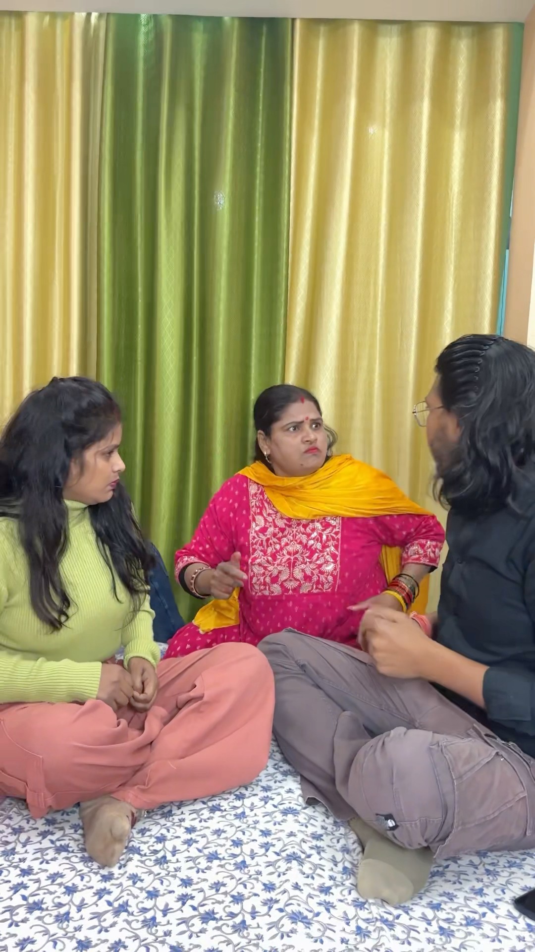 Dadi ke sath Scam ho Gaya ?? #shorts #funny #prank #comedy #scam #funnyvideo #comedyshorts