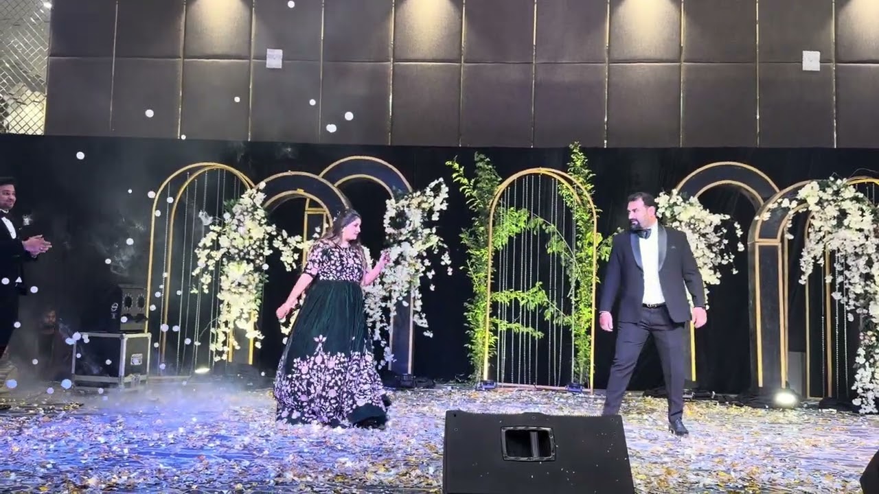 AT Sangeet - Family Couple