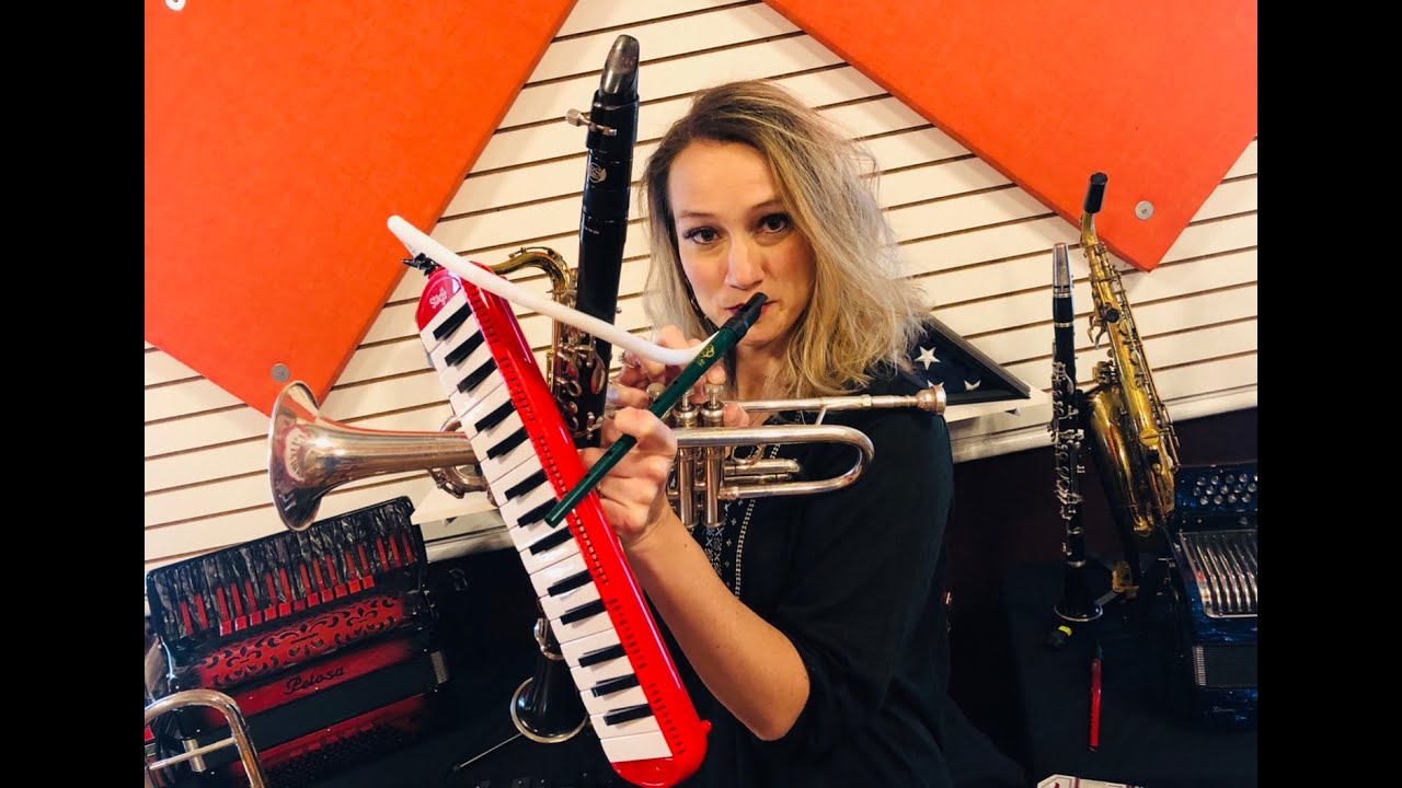 Opiáceo falso Construir sobre Helena Polka - Mollie plays multiple instruments AT THE SAME TIME!!! Mollie  B & Ted Lange - #23 - YouTube