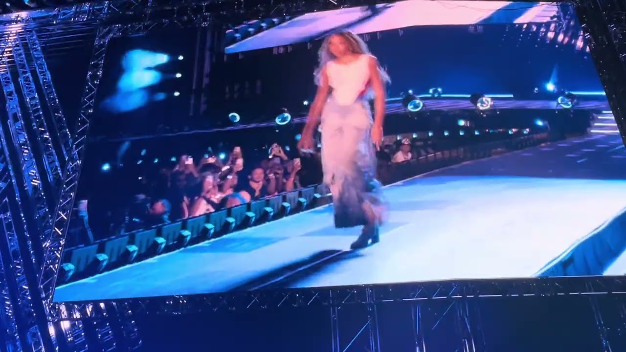 Beyoncé COWBOY CARTER DC Night 1: Dancers Rodeo & Déjà Vu