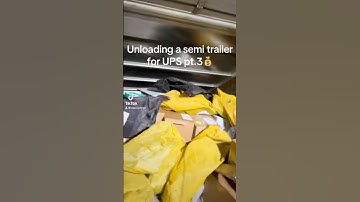 Unloading a semi trailer for UPS😱‼️