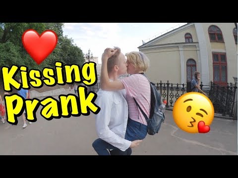 Kissing Prank: ЗАМАНИЛ ШКОЛЬНИЦ | СЕКРЕТ ФОКУСА | КАК РАЗВЕСТИ ДЕВУШКУ НА ПОЦЕЛУЙ?#2