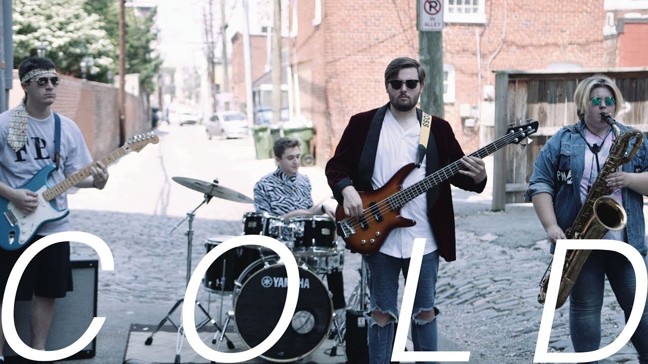 Catchin' Toads - Cold (Official Video) adlı videoyu YouTube'da izle Catchin' Toads - Cold (Official Video) adlı videoyu YouTube'da izle