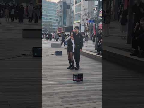 Kpop&amp;amp;JHKTV]The <strong>Black</strong> in hongdae <strong>Turn</strong> Off Your Phone더블랙 신촌케이팝댄스전화기를꺼나 박재범 #쇼츠 #shortskpop #shorts