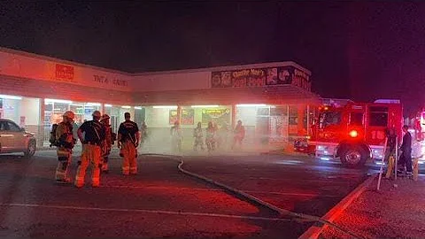 Fire breaks out at Phoenix soul food restaurant - DayDayNews