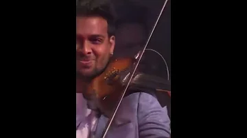 كمان يهز ويبكي شاروخان 