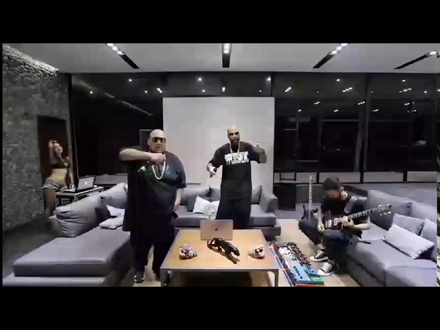 Cartel de santa/BURBUJAS DE CRISTAL en VIVO.