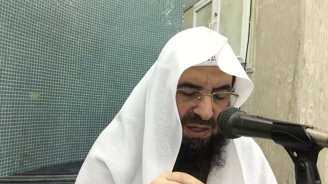 (ويسألونك عن ذي القرنين ) هل هو نبي أم أنه كان من ملوك الأرض ؟ وهل التقى بأحد الأنبياء ؟