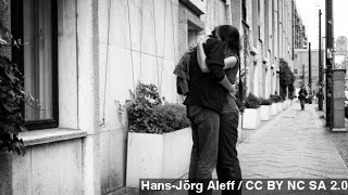 Hugging It Out Could Help You Ward Off A Cold