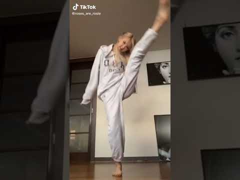 Rosé's WAP dance challenge 210404 [TikTok]