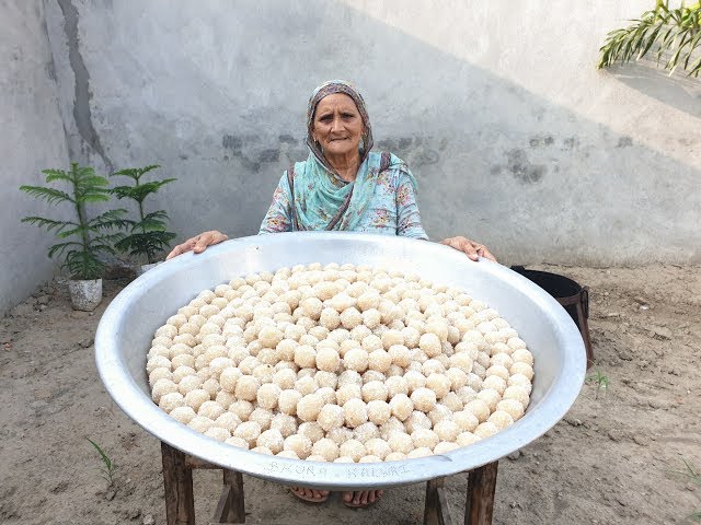 NARIYAL LADOO RECIPE PREPARED BY MY GRANNY | COCONUT LADOO | LADOO RECIPE | LADDU | VEG VILLAGE FOOD