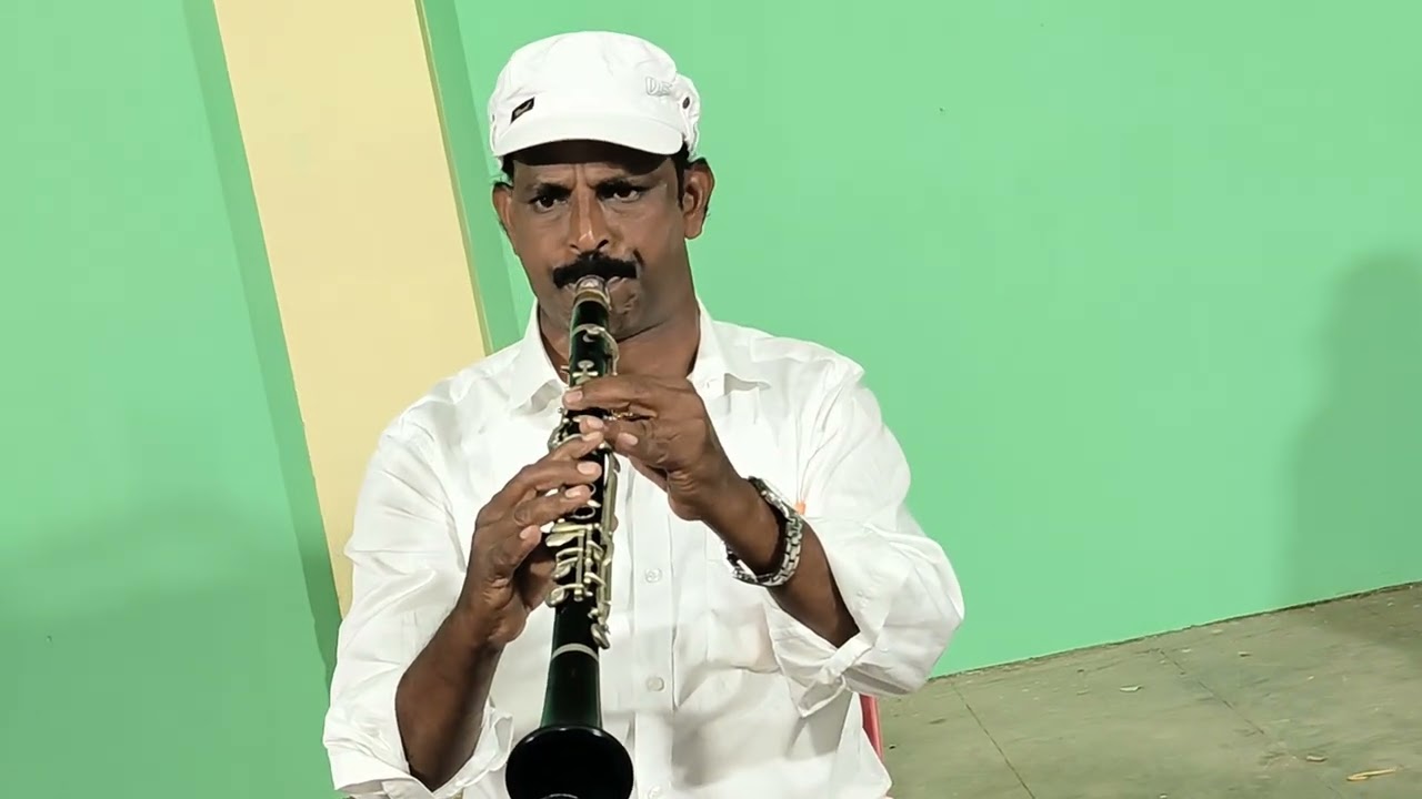 குறையாத அன்பு கடல் போல வந்து