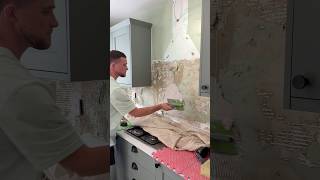 Part 2: Tiled kitchen splashback renovation #tiling #diy #homeimprovement