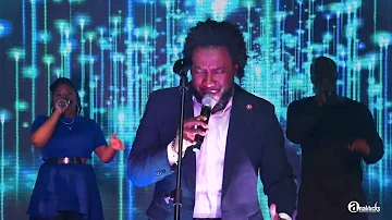 SONNIE BADU Powerful Rendition Of JEHOVAH NISSI