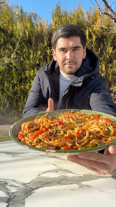 Oʻzimmi eng yaxshi koʻrgan retseptimda qovurma lagʻmon tayyorladim.