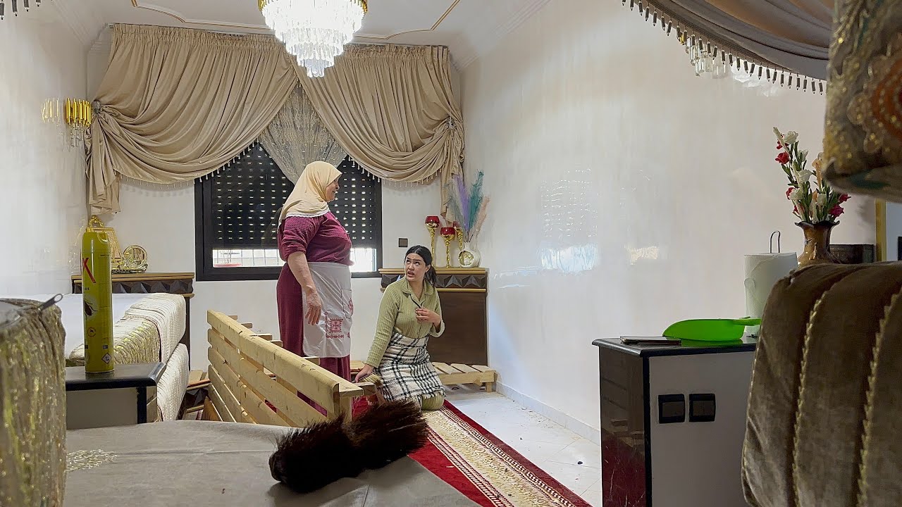 نهار قبل لعراضة خملنا دار امينة حصلات عضلا ديال كلاب 🤣 ايمان هربات😭