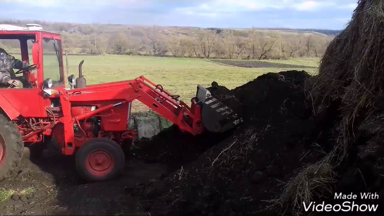 Погрузка грунта самодельным погрузчиком - YouTube