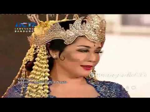Nagita Slavina Nyanyi REALITA CINTA | Eksklusif Ngunduh Mantu Raffi & Nagita
