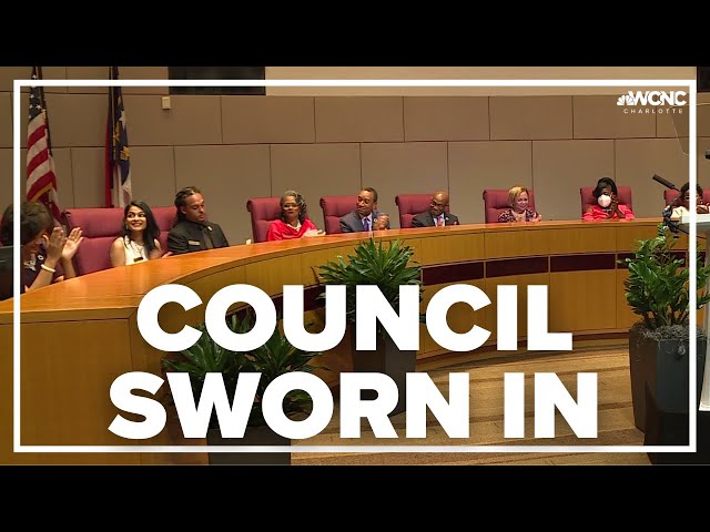 Charlotte City Council: Swears in new members, appoints mayor pro tem class=