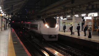 E657系K11編成が到着するシーン