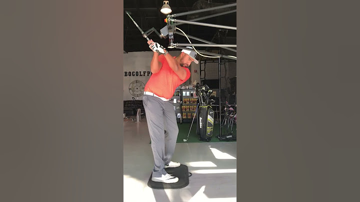 Student In Tiger Woods' Golf Swing