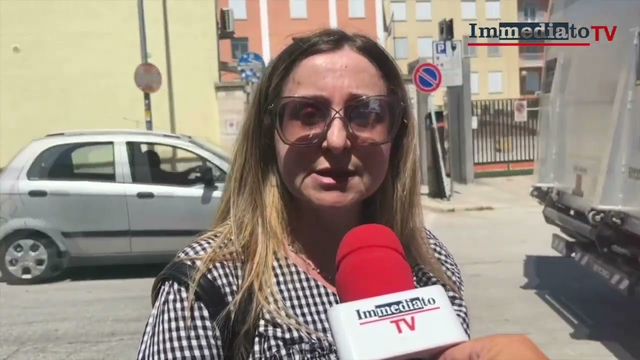 BOTTE E INSULTI AGLI ANZIANI DELLA 