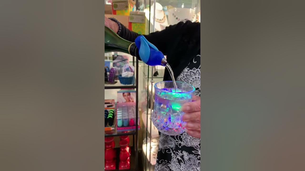 Demonstration of the Chirpy Top Wine Pourer YouTube
