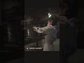 女子がCO2ガスガン撃つ揺れる Eshooter FLARE Smokey BT