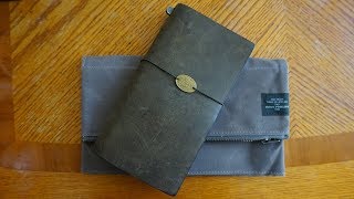 Traveler's notebook Pouch by ateliers PENELOPE