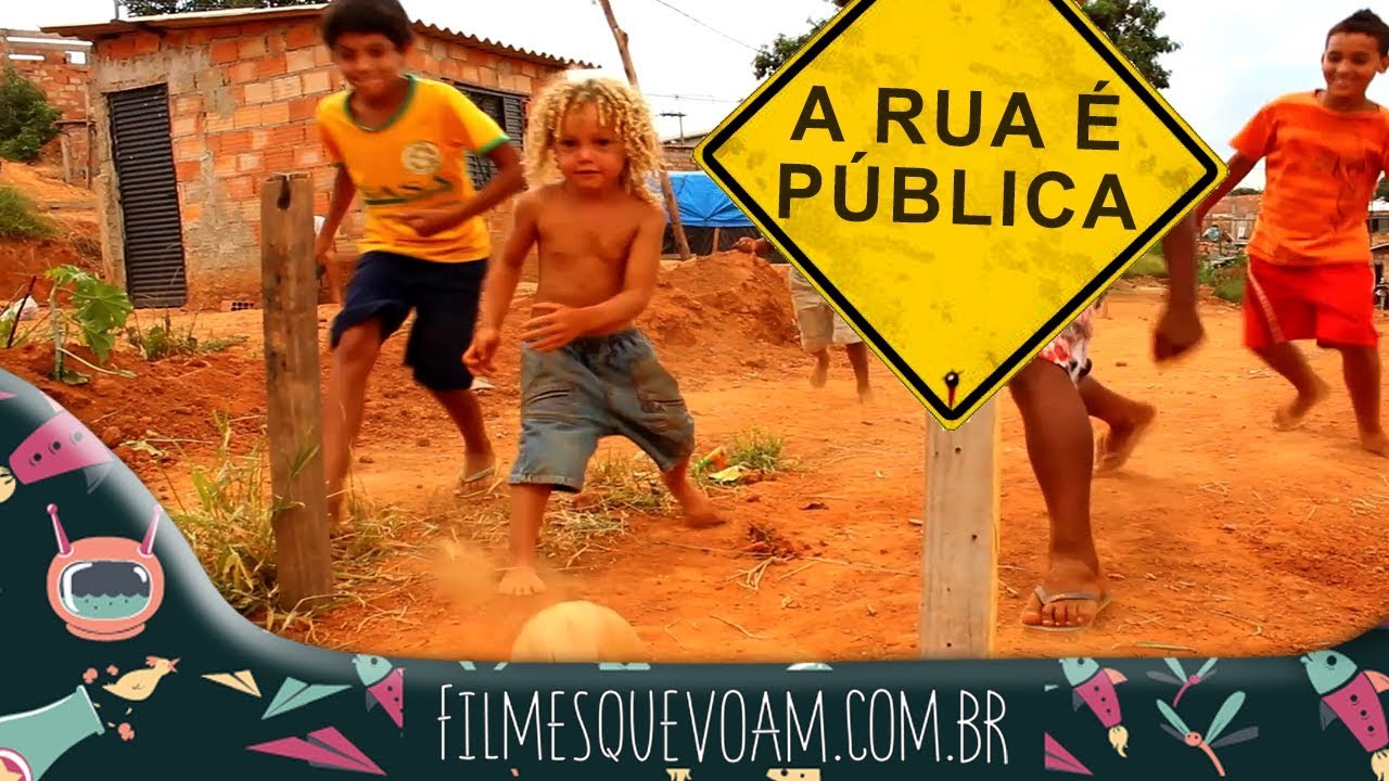 Jogar bola na rua é proibido pela Lei de Trânsito? - Jogar futebol na rua é  proibido? 