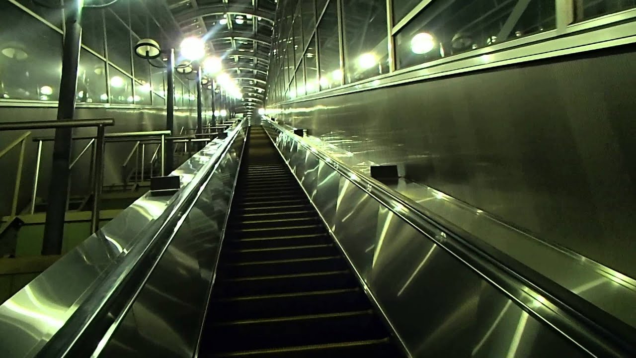 Happy Escalator Monday コモアしおつコモアブリッチhitachi Escalators L Escalator 動画 Youtube
