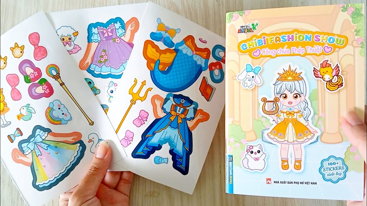 Мини-книжка с наклейками волшебных принцесс — идеи нарядов для ледяных и огненных принцесс.