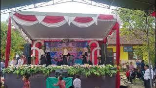 tari kreasi islami tabassam