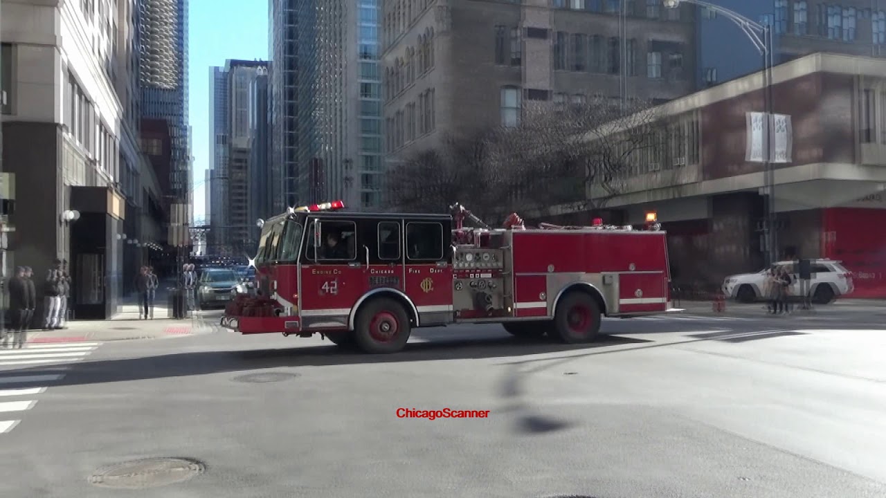 Chicago Fire Department Engine 42 & Ambulance 42 Responding