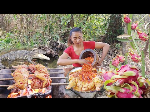Big chicken egg grilled use spicy recipe for dinner, Pick egg and burned for survival food, +4 video