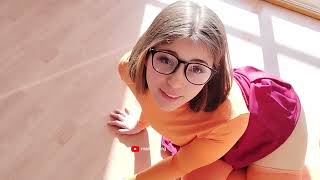 Velma Dinkley Cosplay Twerking Mai
