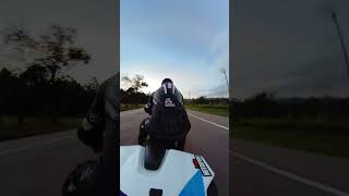 FAIXA PINTADA SEMPRE ESCORREGA | ONBOARD S 1000 RR #durvalcareca #BMW #s1000rr #onboard #motorcycle