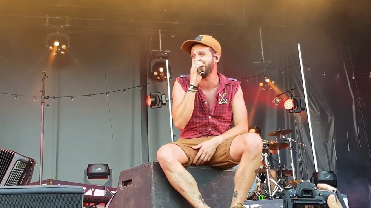 Claudio CAPEO   Festival Avoine 01 Juillet 2018