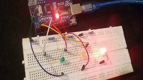 Concevoir un Feu tricolore Avec Arduino
