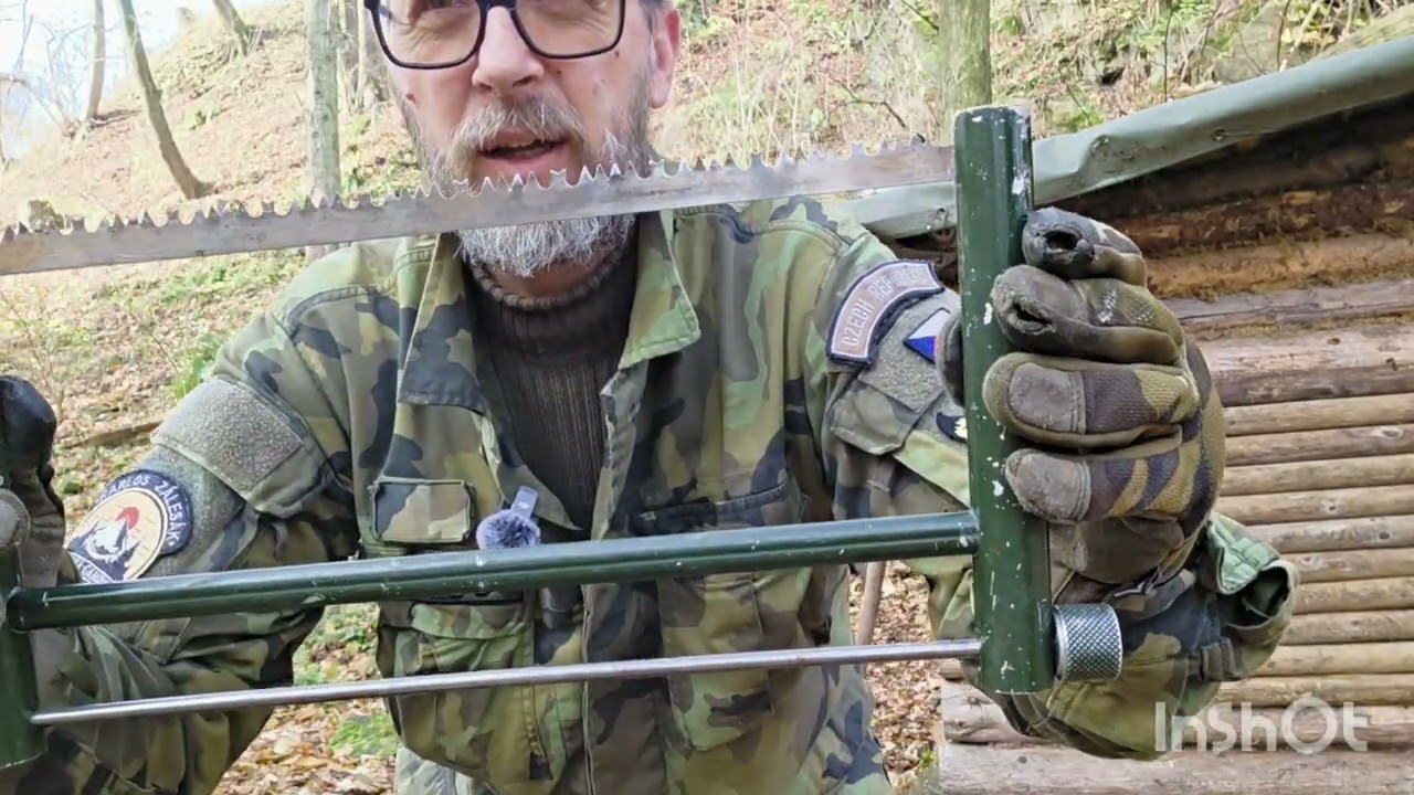 Trempsky srub turistika žlutá 