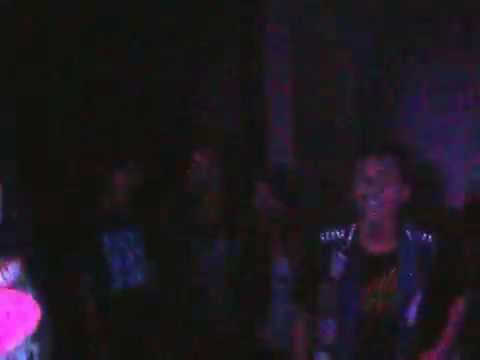 A.T.B ~tersenyumlah~ ( LIVE KETAPANG )