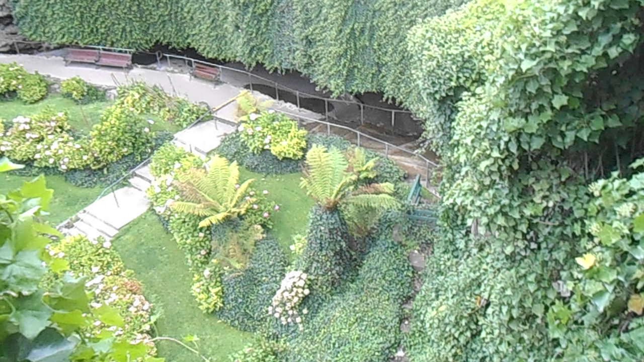 The Garden in the Hole DSCN7324 - YouTube