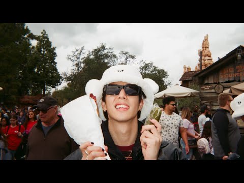 Video: Disney California Adventure'da World of Color'ı izlemek