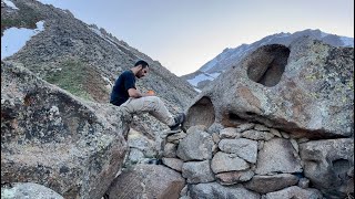 Building a stone shelter using large and heavy stones|solocamping