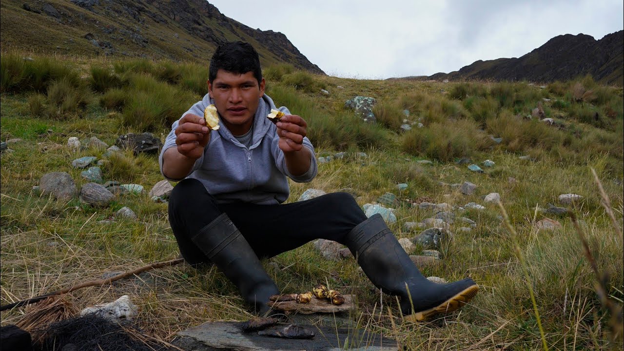 Trucha asada en piedra al estilo antiguo: Un plato ancestral y delicioso.