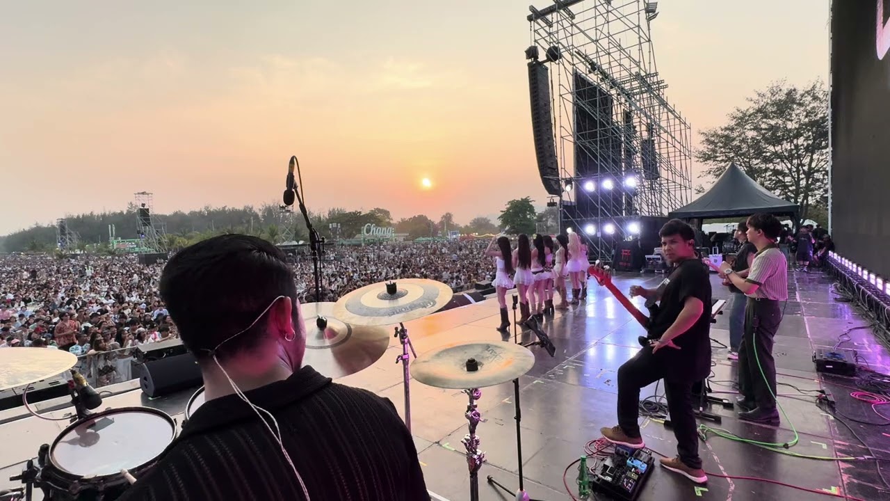 4EVE นั่งเล4