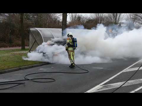Autobrand op de Westsingel in Bunschoten