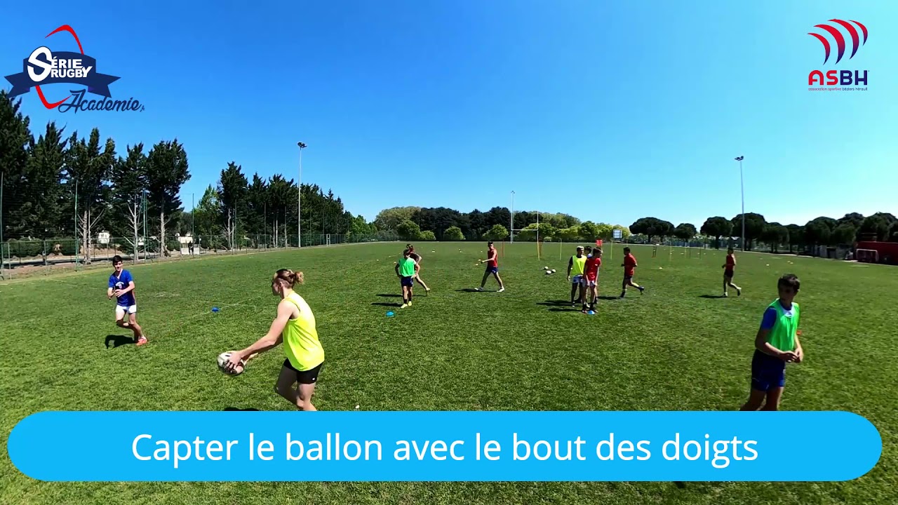 serie rugby technique passe exo N°1 - YouTube