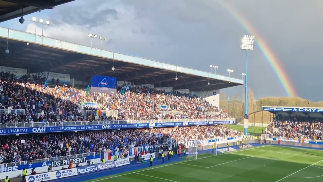 Le Stade Abbé-Deschamps reproduit en Lego® par un fan de l'AJA - Auxerre  (89000)